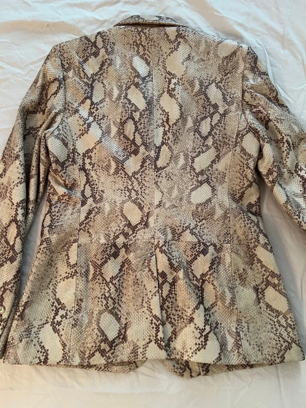 Authentic Lauren Ralph Lauren Python-Embossed Leather Neutral Snake-Print Blazer - Picture 8 of 15